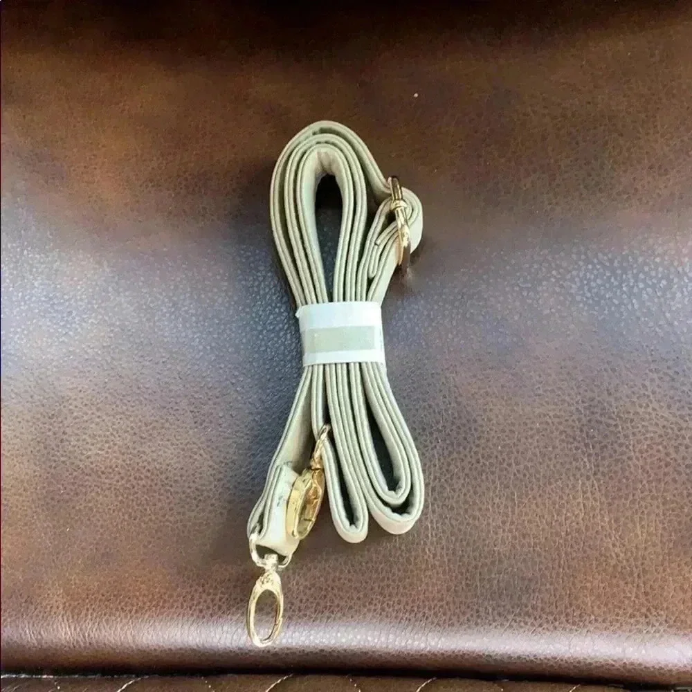 Call It Spring handbag. - Picture 3 of 4